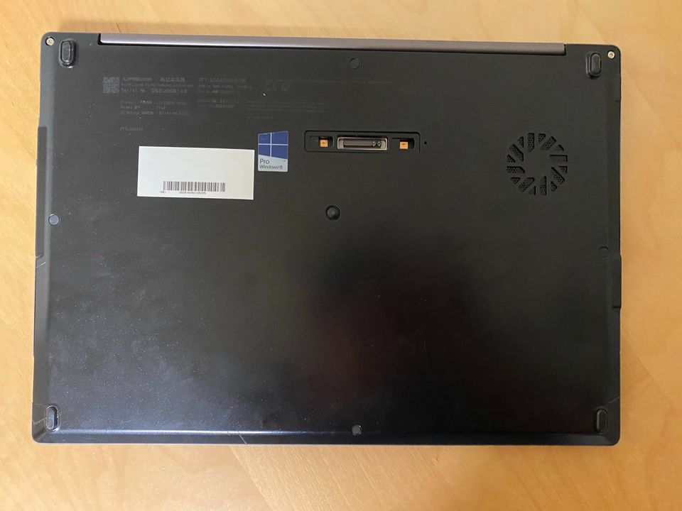 Fujitsu UltraBook U904 14 Zoll Windows 10 in Mogendorf