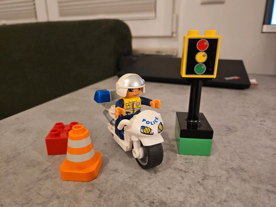 Lego duplo 5679 motorradpolizist in Brieselang