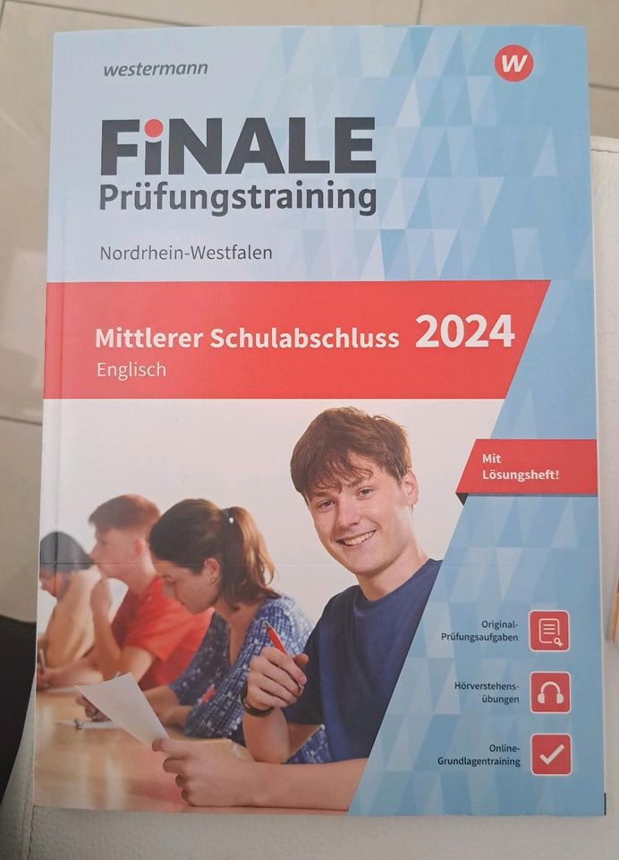 FiNALE Prüfungstraining Mittlerer Schulabschluss 2024 NRW in Düsseldorf