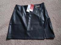 GUESS Rock Gr.S Neu! NP100€ Niedersachsen - Liebenburg Vorschau