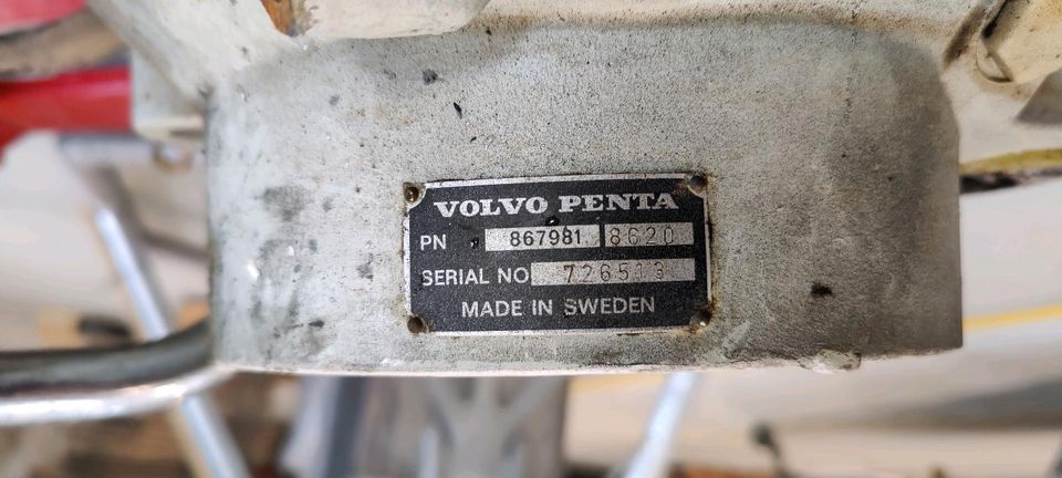 Volvo Penta AQ. Motor AQ131, Antrieb und Transom in Bremerhaven