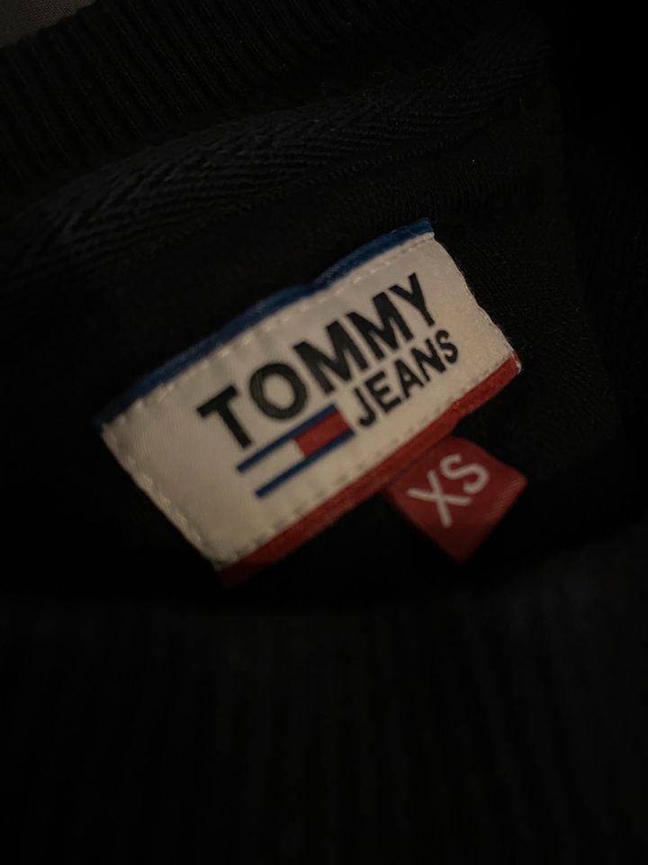 Tommy Jeans Pullover in Aschaffenburg