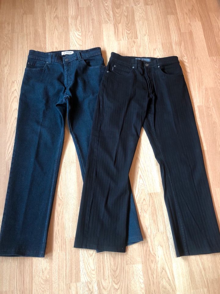 Stretch-Jeans v. Angelo Litrico, Gr. 32/32 in Steyerberg