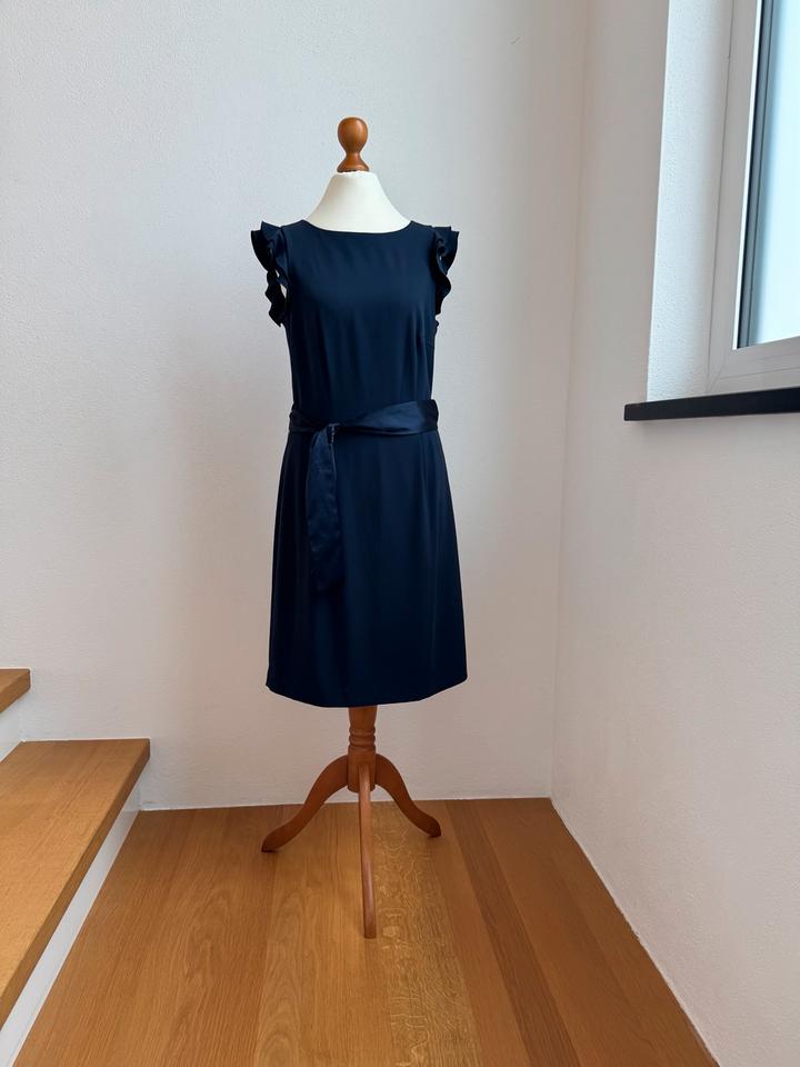 Esprit Selection Etuikleid Kleid dunkelblau Gr. 36 in Wolfersdorf