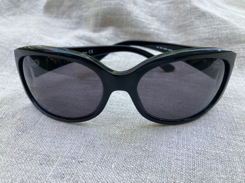 Max Mara Sonnenbrille schwarz in Düsseldorf