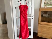 Hofstaat Kleid in Koralle von Magic Nights Nordrhein-Westfalen - Möhnesee Vorschau