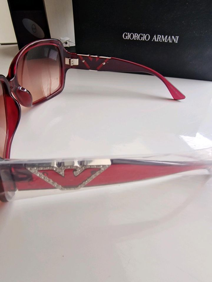 Neue Sonnenbrille von Giorgio Armani in Kirchheimbolanden