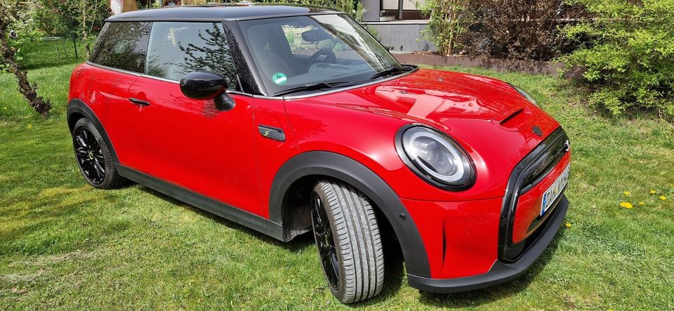 MINI Cooper SE, Leder, Yours Trim, Harman Cardon, in Markt Indersdorf