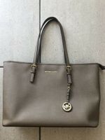 Michael Kors Tragetasche beige mit Gold Berlin - Friedenau Vorschau