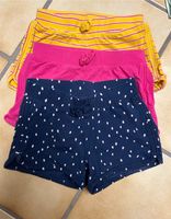 3 Shorts Mädchen Gr.104 kurze Hosen Hessen - Heppenheim (Bergstraße) Vorschau