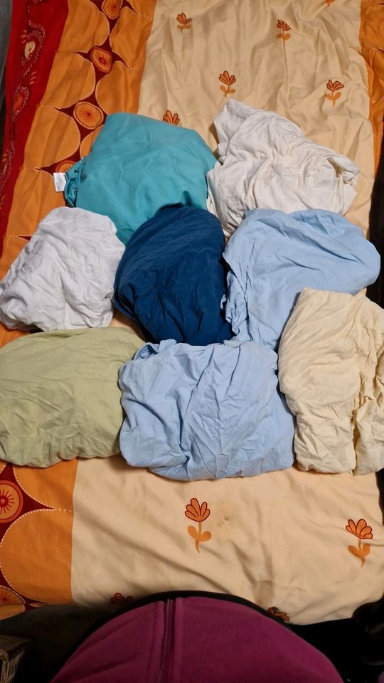 Kinderbettwäsche und Spannbettlaken in Ernsgaden