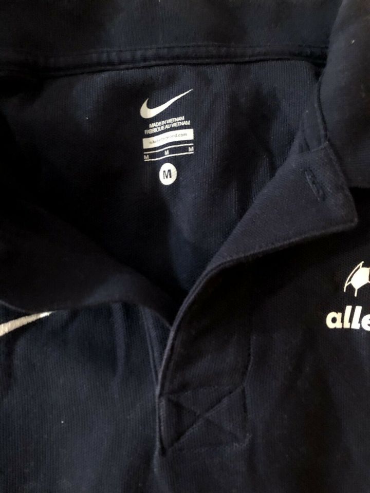 Neue Nike Poloshirts (1xGrösse XL, 1x Größe M), dunkelblau in Jüchen