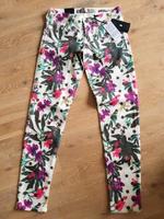 Sommerjeans Guess XS Neu mit Etikett Bayern - Füssen Vorschau