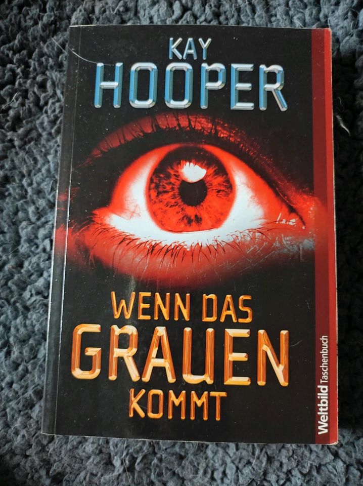 Diverse Bücher Krimi Thriller Roman Sachbuch in Hamburg