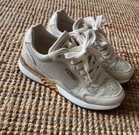 Sneaker, Turnschuhe von Guess , Gr. 39 Hamburg-Nord - Hamburg Barmbek Vorschau