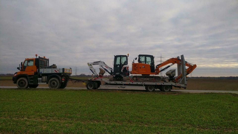 Erdbau Bagger  / Aushubarbeiten von Baugrube bis hin zu Teich in Groß-Umstadt