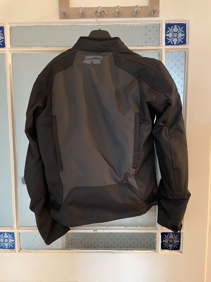 Motorrad Jacke Road Sport Textiljacke Rückenprodektor wie neu in Ansbach