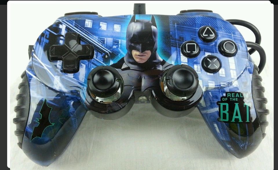 PS1 PS2 MAD Catz Controller Batman Blau schwarz in Ellwangen (Jagst)