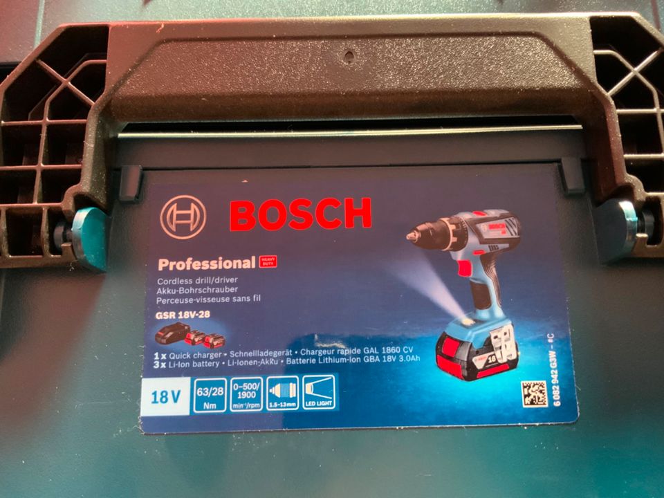 Neue Bosch 3x Professional  mit 3 x Akkus unbenutzt in Bietigheim-Bissingen