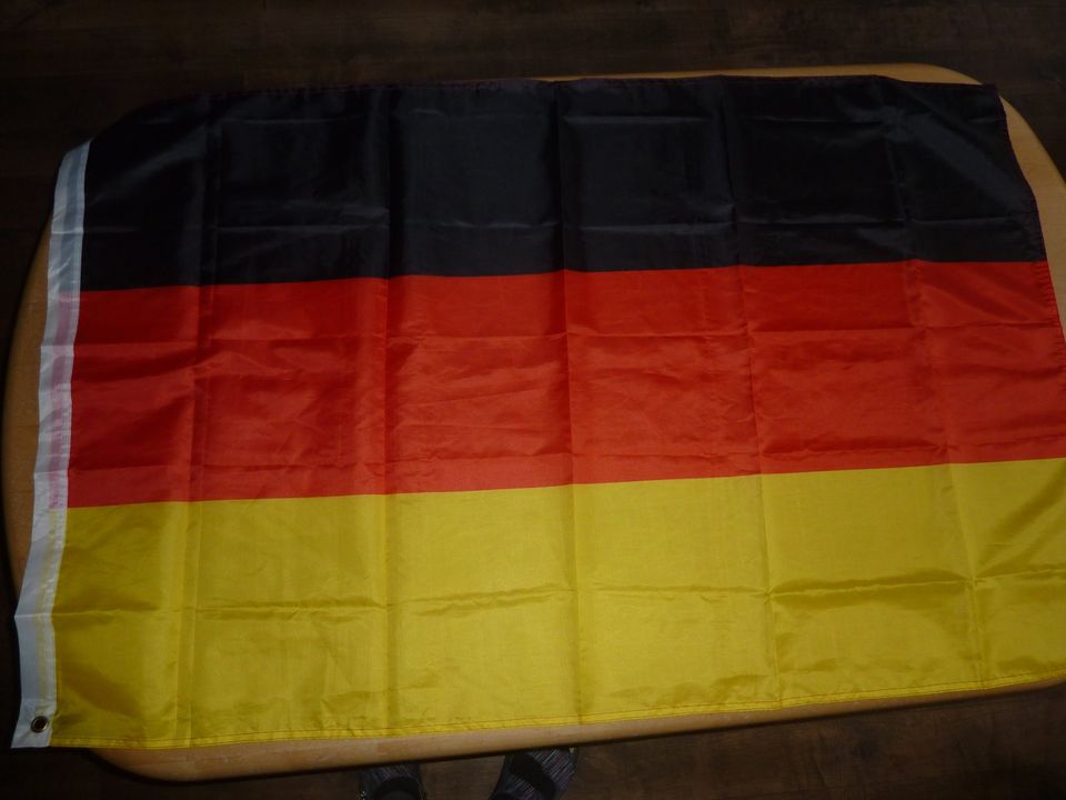 Flagge "Deutschland" in Roding
