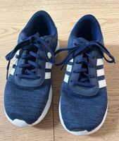 Adidas Hallenschuhe 35,5 blau Kr. München - Oberhaching Vorschau