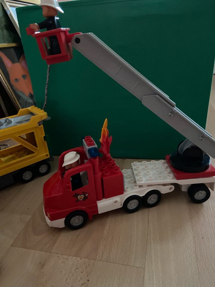 Lego Duplo Konvolut Feuerwehr Helikopter Abschleppdienst auto in Düsseldorf