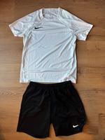 Nike Dri Fit Short und Trikot Shirt Gr. L weiss schwarz neuwertig Bayern - Lauf a.d. Pegnitz Vorschau