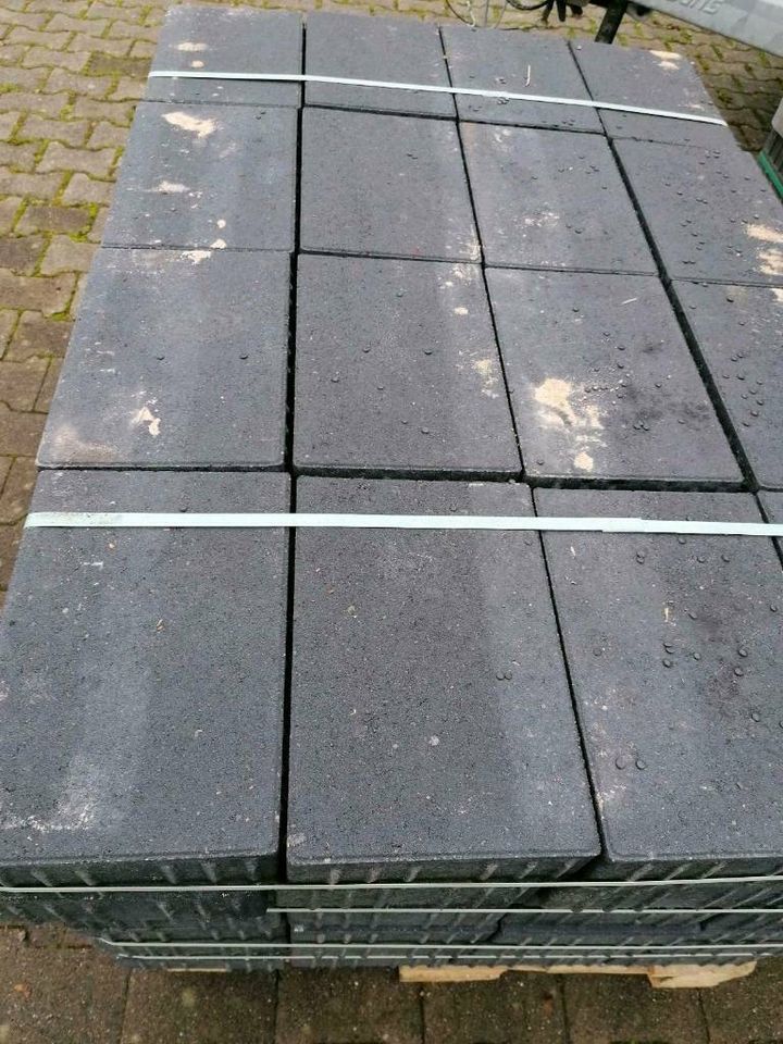 1.Wahl Beton Pflaster anthrazit 30x20x8 cm in Rödinghausen