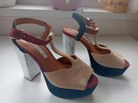 Damen Sandalen von &other Stories Gr. 36. Wie Neu! Brandenburg - Potsdam Vorschau