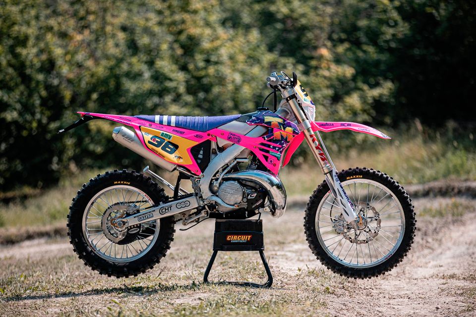 TM SMR 300 Fi 2T 2023 Supermoto LE Pink (EXC TE 125 250 450 500) in Wiesau