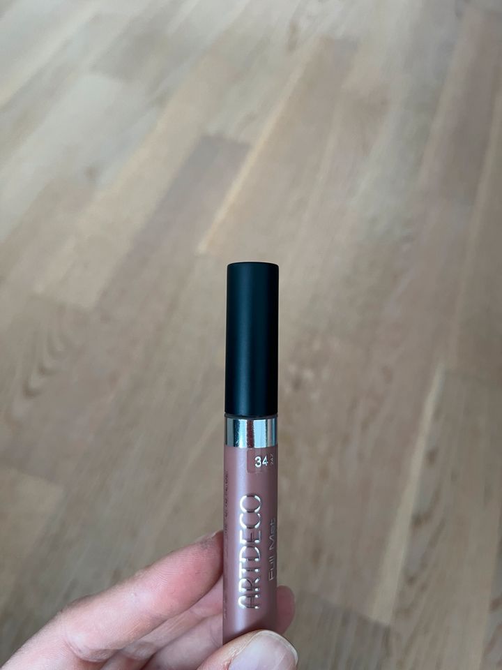 Lipgloss/Lippenstift Art Deco Full Mat Lip Color 34 NEU in Hamburg