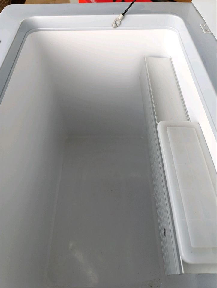 Kühlbox 40 ltr in Nideggen / Düren