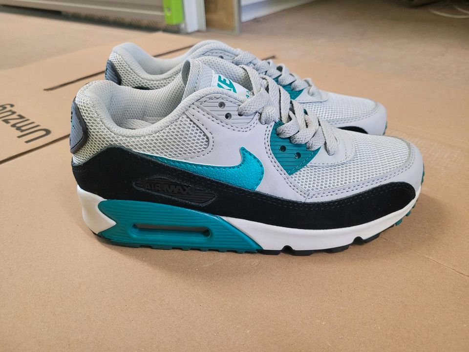 Nike Air Max 90 Essential Größe 36 grau türkis grün Sneaker Schuh in Fulda