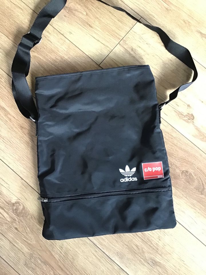 ‼️Adidas Tasche schwarz‼️ in Bovenden