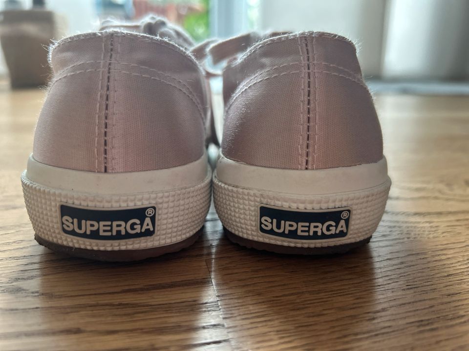 Superga Schuhe Stoffsneaker rosa rosé top Gr. 36 in Garching b München