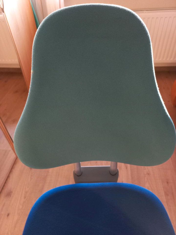 Rovo chair Kinderdrehstuhl - blau /türkis in Lamspringe