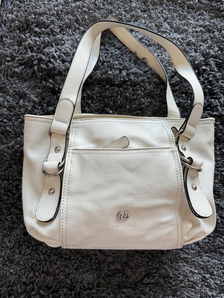 Weiße Tasche von Gerry Weber in Erkelenz