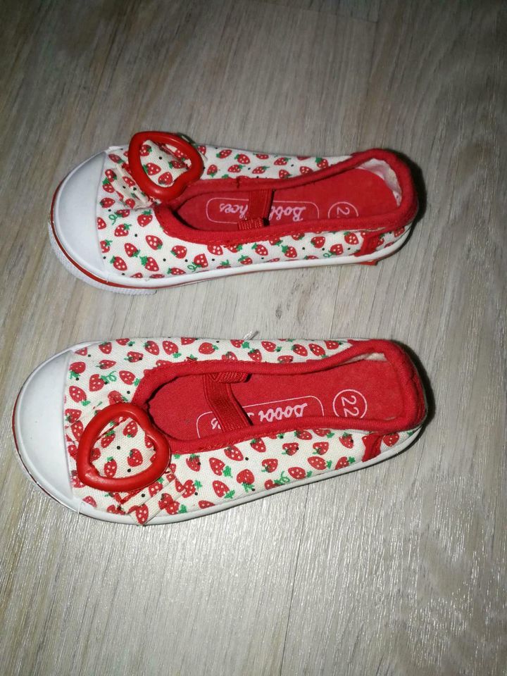 Schuhe Ballerinas mit Erdbeeren gr. 22 Bobbi ️Shoes ️ ️ ️ ️ in Bötzingen