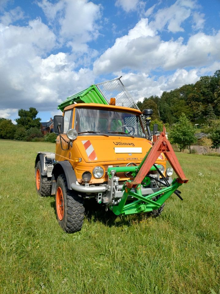 Unimog 403 mit Frontlader, Landw. Ausführung, mit Scheibenbremsen in Mohlsdorf