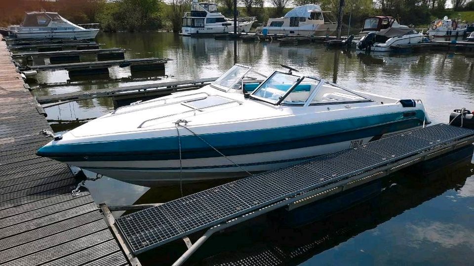 Sportboot Motorboot Cuddy Invader 204 in Viersen