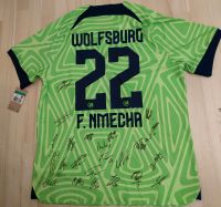 Trikot VfL Wolfsburg mit Unterschriften der Mannschaft Bayern - Eckental  Vorschau