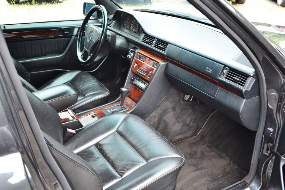 Mercedes-Benz E 280 Automatik/Leder/Klimaautom./AHK/7 Sitzer in Gelsenkirchen