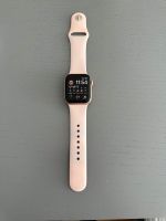 Apple Watch Series 5 Gold Aluminium Case 40mm Pink Sport Band S/M Kr. München - Feldkirchen Vorschau