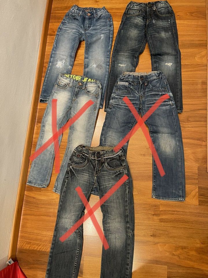 Jeans von Vingino Retour Hilfiger Scotch Soda Gr 6 116 Destroyed in Meerbusch