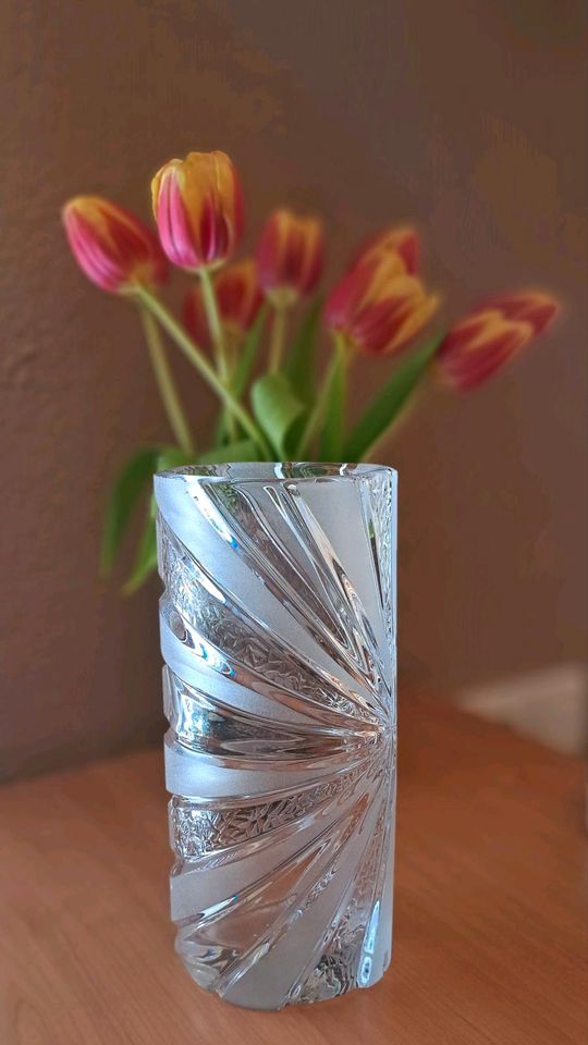 Sehr schöne und schwere Bleikristall Vase oval | 20 cm hoch in Wincheringen