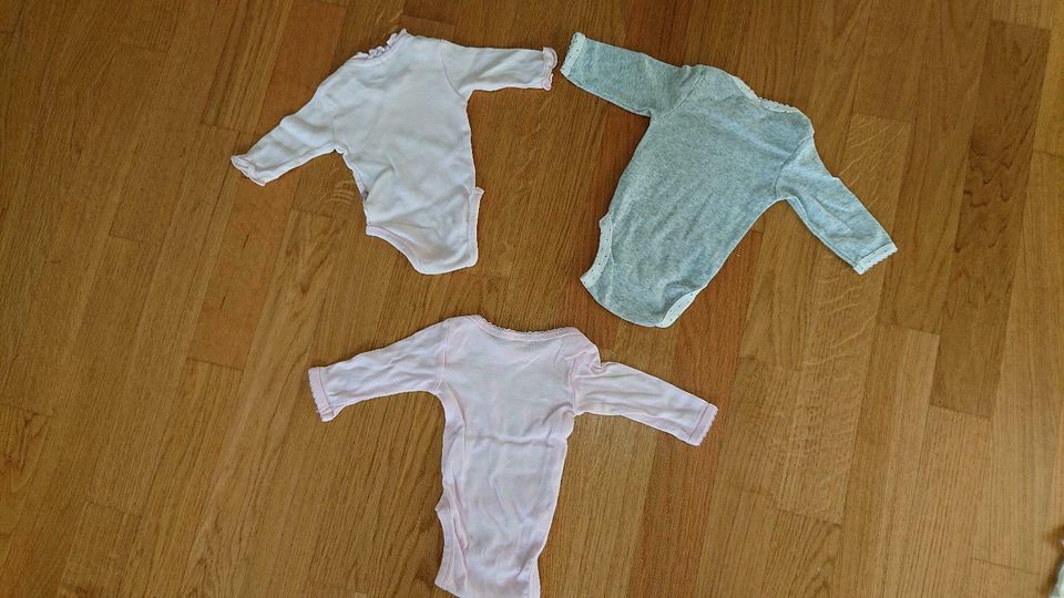 3 Neugeborenen Bodys in Dortmund