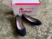 Rieker Ballerina Gr. 38 schwarz Leder Nordrhein-Westfalen - Grevenbroich Vorschau
