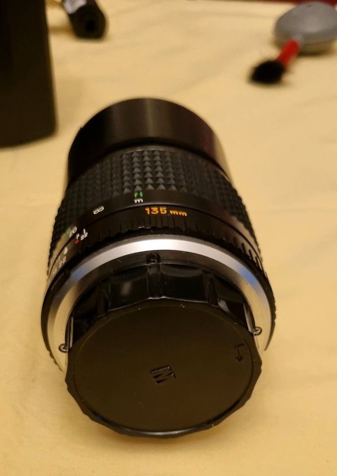 Minolta XE-1 Spiegelreflexkamera, 2 Objektive und viel Zubehör in Troisdorf