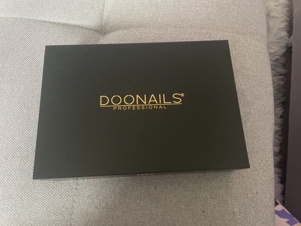 Doonails Box Powder 12 Stück Maniküre in Lilienthal