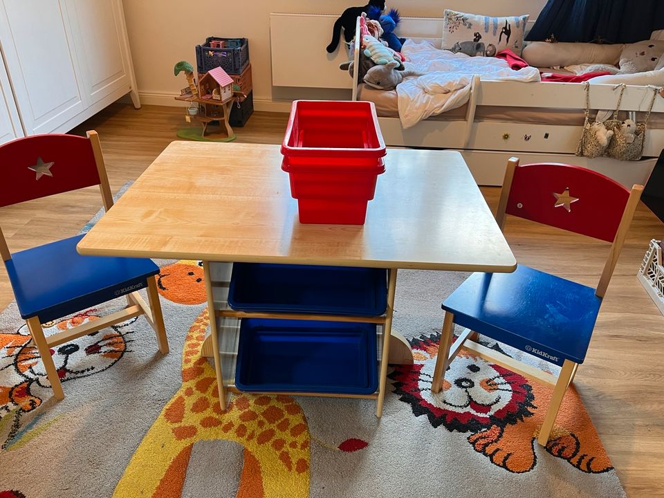 Kid Kraft Kindertisch und Stühle in Berlin